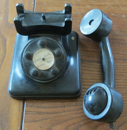 Vecchio telefono ufficio - telefono, in