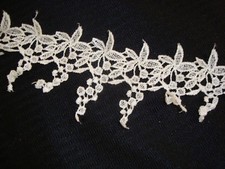 Squisito pizzo da sposa 10