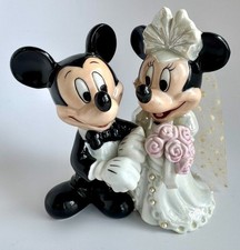 Cake topper statuina