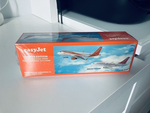 Coppia modellini aerei easyjet - coppia,