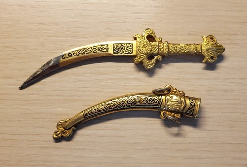 Vecchio pugnale ricurvo - pugnale,