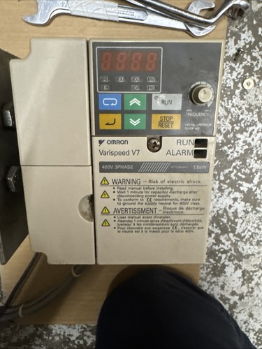 Omron cimr v7az40p4 varispeed - omron,