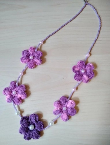 Collana lunga con fiori lilla - lunga,