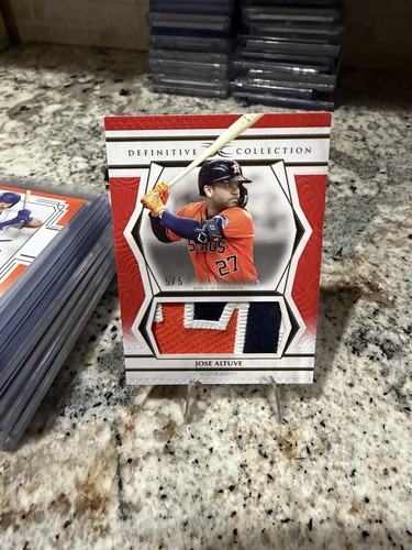 Jose altuve 2025 topps - altuve,
