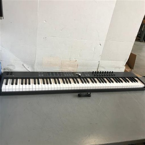 Arturia keylab essential - arturia,