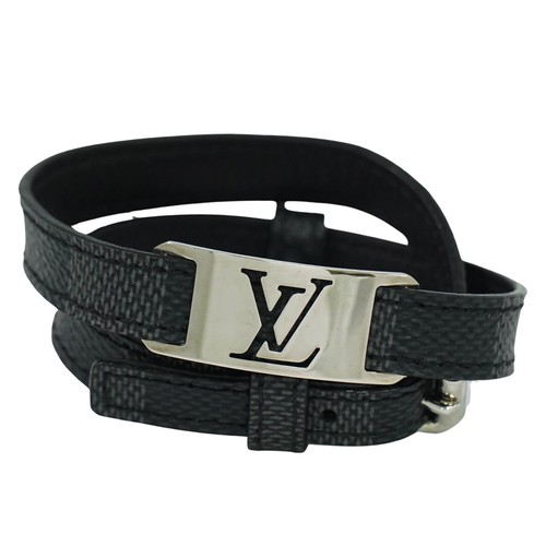 Louis vuitton sign - louis,