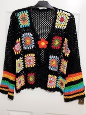 Cardigan nero fatto a mano