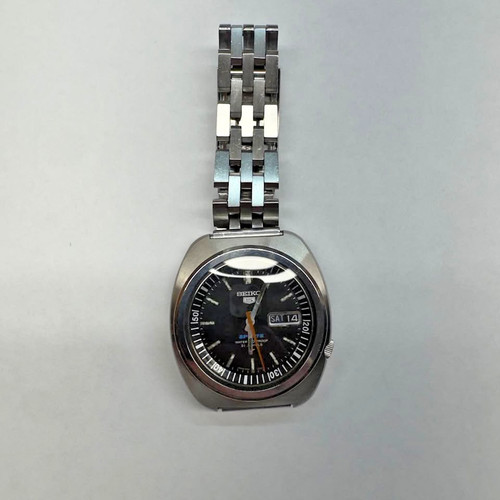 Seiko sports 1969 ufo - seiko, "ufo"
