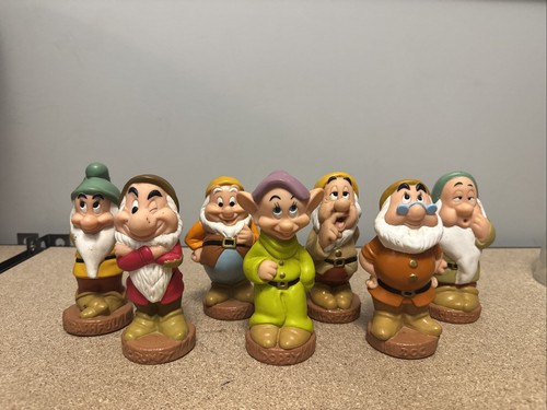 Lotto set figure gomma - , nani