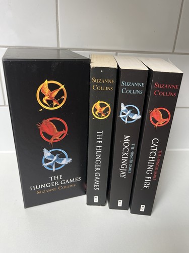 Hunger games trilogy - hunger, sleeved