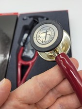 Stetoscopio 3M™ Littmann® Cardiology IV tubo bordeaux - champagne 6176 27 pollici NUOVO