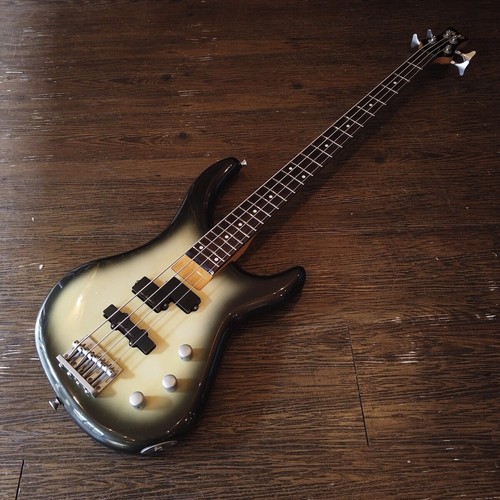 Grover jackson gjb basso - /,