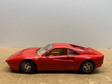 BURAGO FERRARI GTO 1984 1/18
