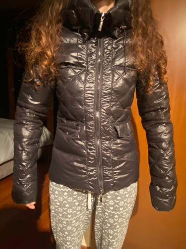 Giubbotto piumino nero