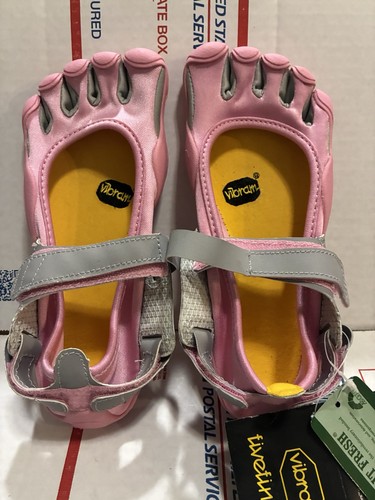 Nwt vibram fivefingers sprint - vibram,