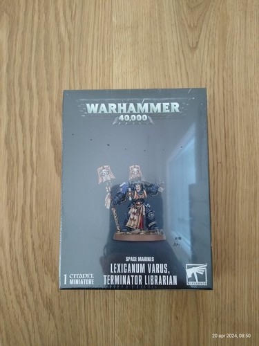Warhammer 40000 space marine - 40000,