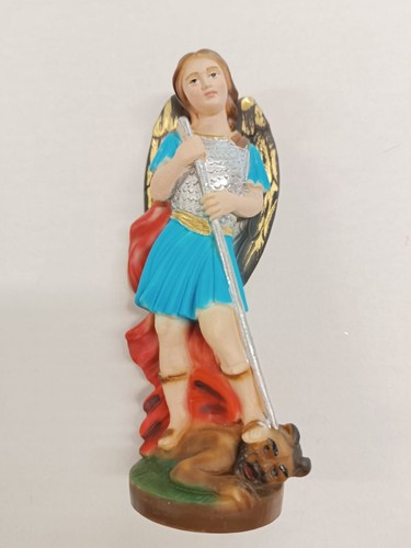 Statua san michele - statua,