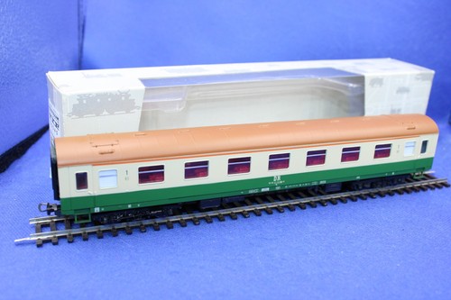 Piko 53040 scala - h0, carro