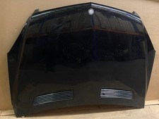 Mercedes Classe R cofano