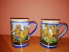 Coppia Di Tazze Mug In Ceramica Di Caltagirone Con decoro Pupi Siciliani