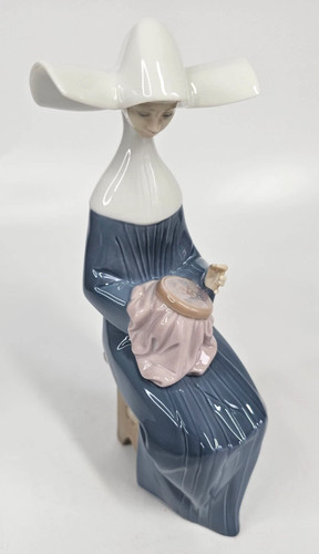 Figurina suora seduta lladro - figurina,