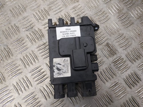 Boitier fusible renault - boitier,