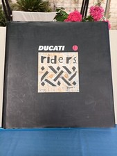 DUCATI CORSE  2002 Book Libro ANNUARIO FOTOGRAFICO RIDERS For HEALTH Moto GP  2