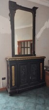 Mobile antico (credenza) in legno nero con intarsi dorati con specchiera alta