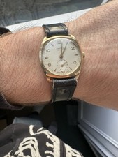 Orologio meccanico in oro