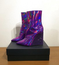 Stivaletti con tacco a zeppa