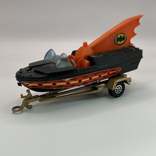 Batman corgi 107 batboat - batman,