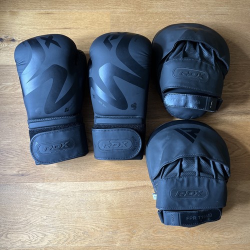 Set guantoni boxe e - boxe,
