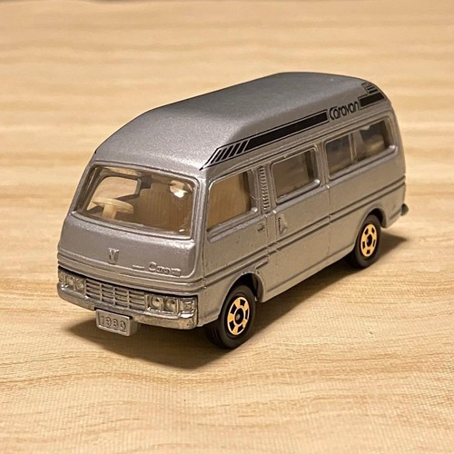 Tomica nissan caravan - tomica,