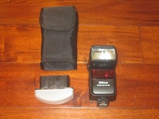 Nikon SB-600 Speedlight Flash {Rimbalzo, Zoom} EX CON CUSTODIA OTTIME CONDIZIONI.