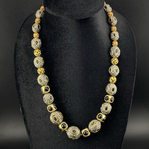 Collana unica realizzata - , in