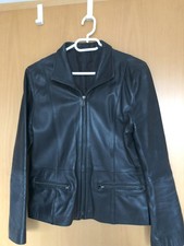 Giacca di pelle nera da donna