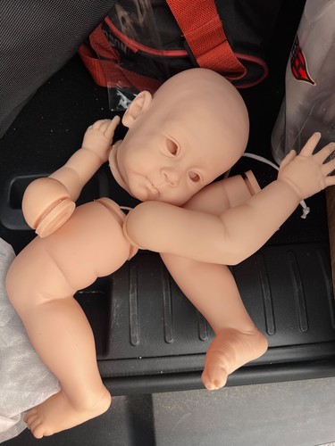 Reborn kit huxley andrea - huxley,