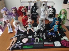 Lotto Rainbow - Shadow High 11 Bambole + Armadio e  molti accessori