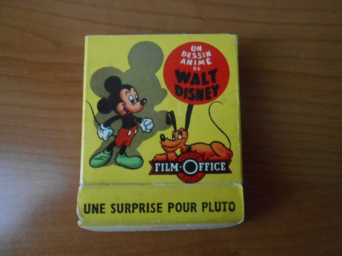 Une surprise pour pluto - 8, mm