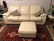 Divano in pelle 3 posti più pouf