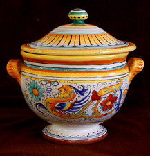 A38 - GRANDE VECCHIO CENTROTAVOLA ZUPPIERA BISCOTTIERA IN CERAMICA DERUTA