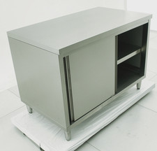 Tavolo armadiato in acciaio