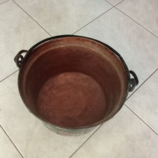 antico paiolo in rame,manico in ferro, diametro 26 cm.altezza 17 cm.