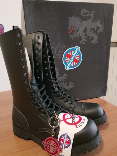 Anfibi boots nevermind never - anfibi,