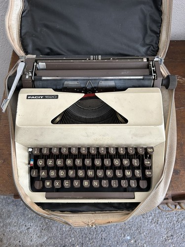 Macchina scrivere vintage - macchina, da