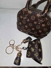 Adorabile borsa a mano Wht multicolore per la tua piccola fashionista catena XBody tono oro