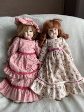 Coppia di bambole vintage in