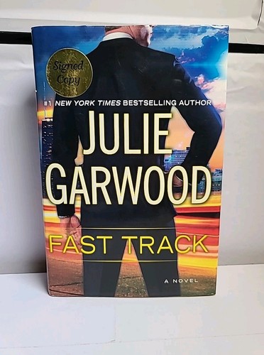 Julie garwood fast track - julie,