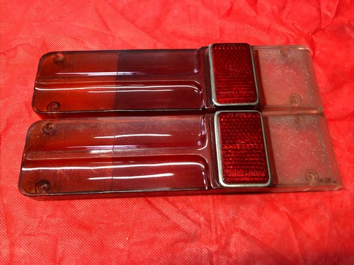 Coppia plastiche fanale - coppia,