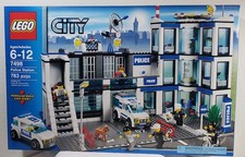 LEGO CITY 7498: Police Station